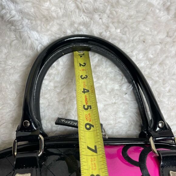 Hello KittyLoungefly Black patent quilted Large Dome bag fuchsia face embroidery - Picture 11 of 16